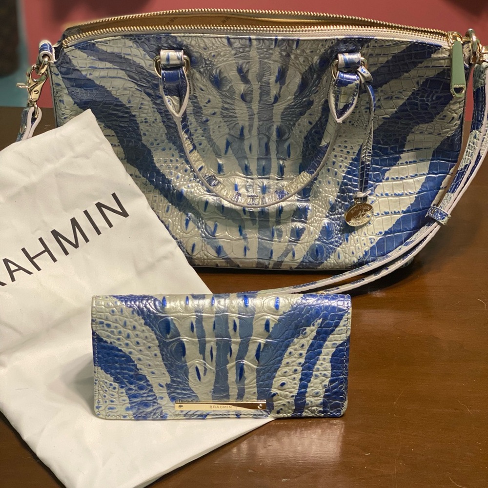 Brahmin Purse, Wallet and DustBag in a Glowing Blue and White Print